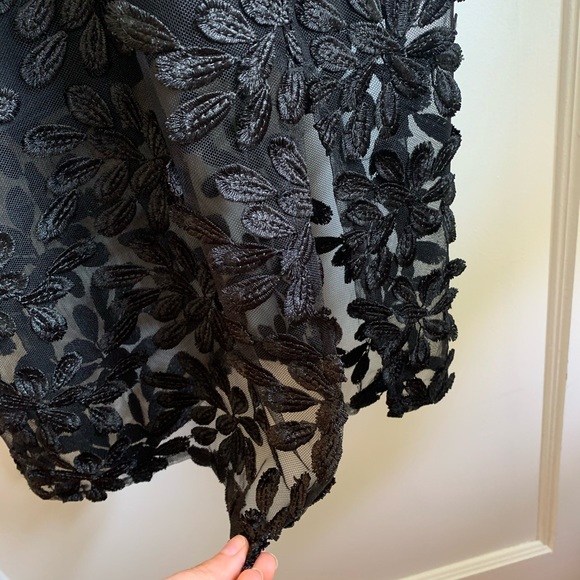 Beautiful Bardot Cocktail Dress - Picture 5 of 11